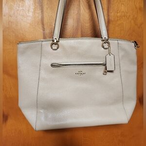 Coach Prairie Large Tote in Cream Pebbled Leather